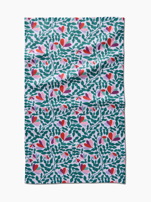 Geometry Tea Towel: Spring Wavy Leaves